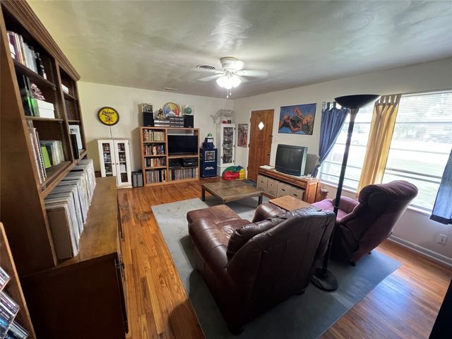 1524 E Magnolia Street, Sherman, TX 75090