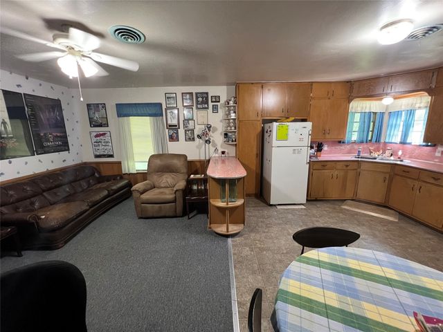1524 E Magnolia Street, Sherman, TX 75090