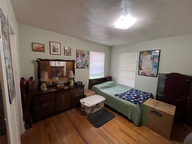 1524 E Magnolia Street, Sherman, TX 75090