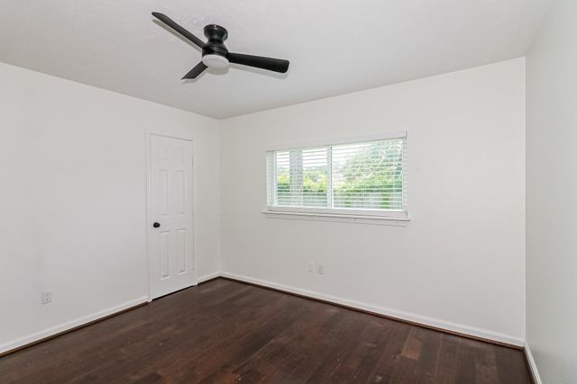 28914 Champion Oaks Drive, Magnolia, TX 77354