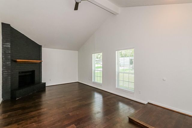 28914 Champion Oaks Drive, Magnolia, TX 77354