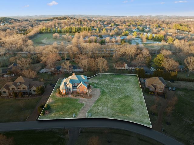 2165 Summer Hill Cir, Franklin, TN 37064