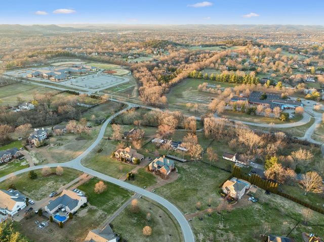 2165 Summer Hill Cir, Franklin, TN 37064