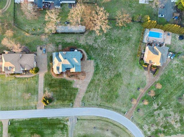 2165 Summer Hill Cir, Franklin, TN 37064