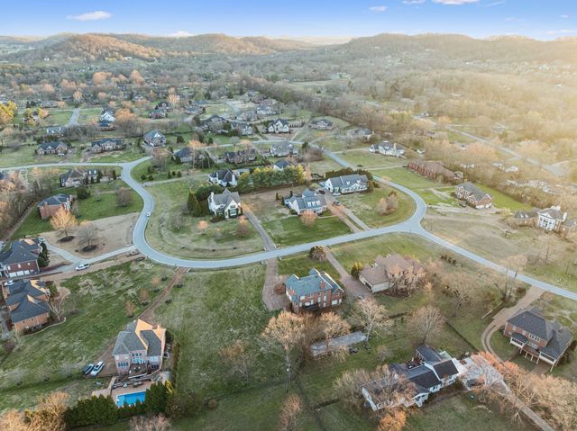 2165 Summer Hill Cir, Franklin, TN 37064