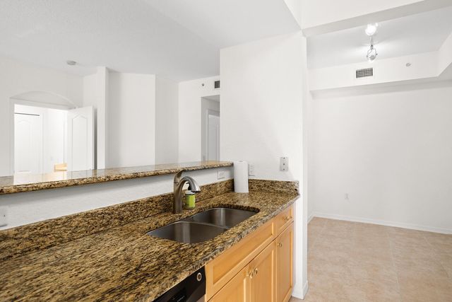 11012 Legacy Drive 104, Palm Beach Gardens, FL 33410