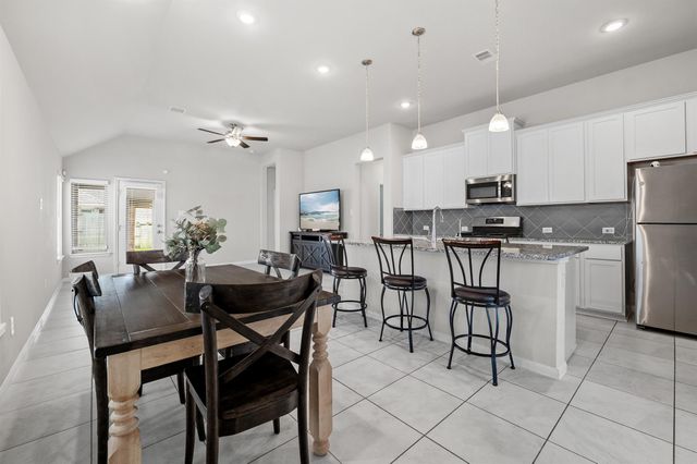 3722 Amoroso Drive, Rosharon, TX 77583