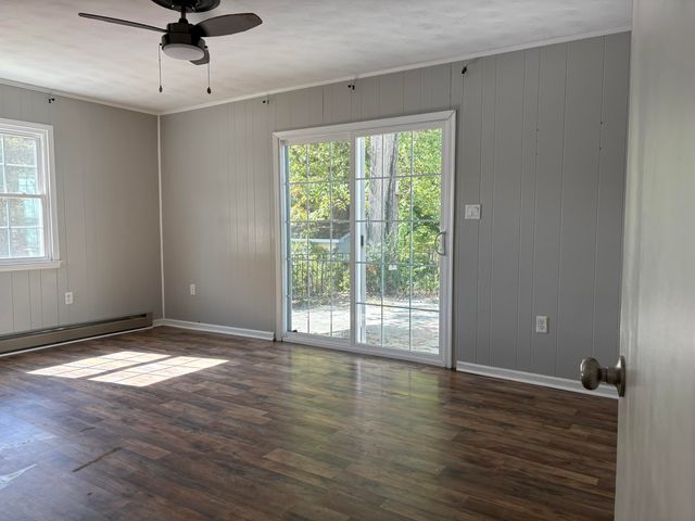 1407 Russell DR, Covington, VA 24426