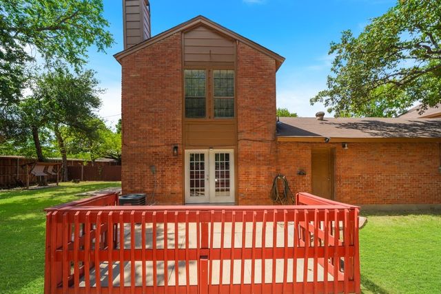 1600 Brentwood Drive, Irving, TX 75061