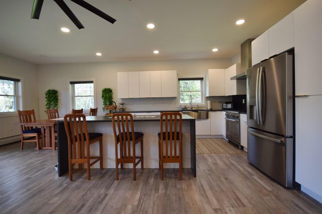 1882 Paine Turnpike S, Berlin, VT 05602
