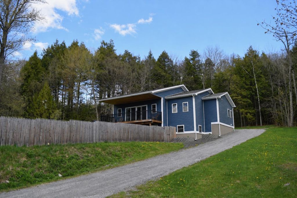 1882 Paine Turnpike S, Berlin, VT 05602