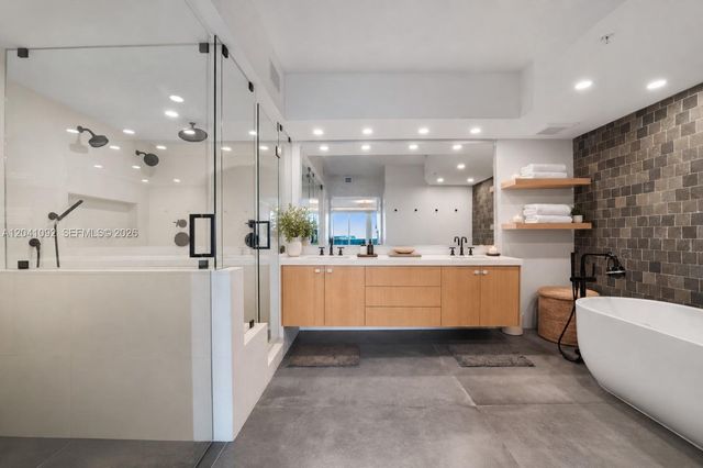 400 Alton Rd 1206, Miami Beach, FL 33139