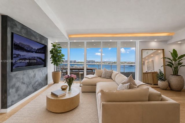 400 Alton Rd 1206, Miami Beach, FL 33139