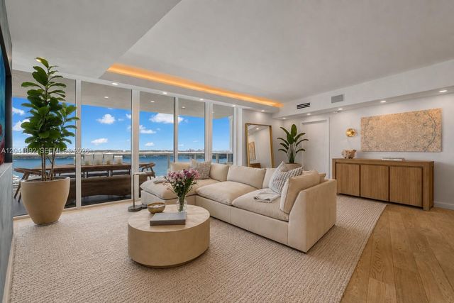 400 Alton Rd 1206, Miami Beach, FL 33139