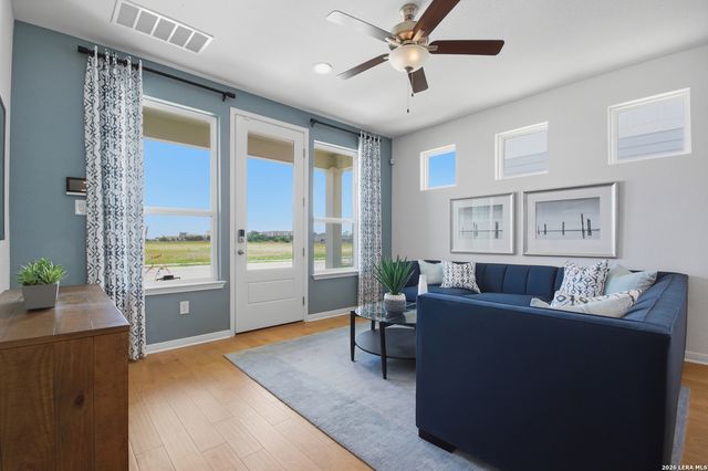 2177 Hofstaat, New Braunfels, TX 78130