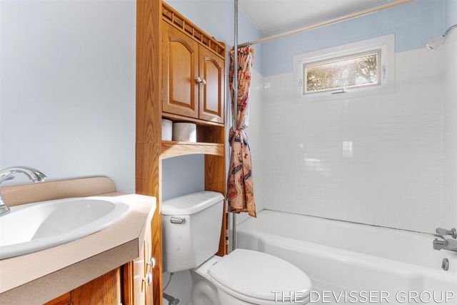 922 Maas Lane, Pullman, MI 49450