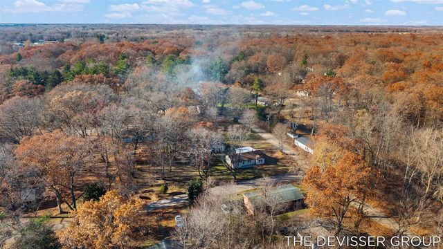 922 Maas Lane, Pullman, MI 49450