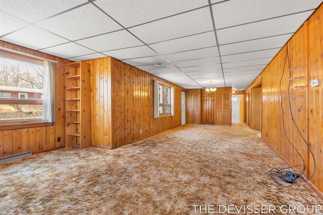 922 Maas Lane, Pullman, MI 49450