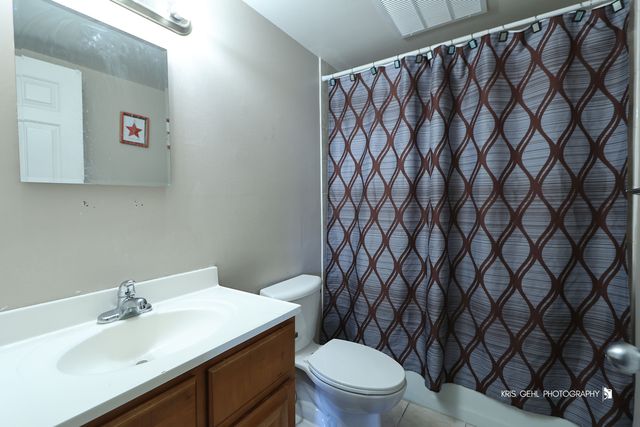 224 E Bailey Road J, Naperville, IL 60565
