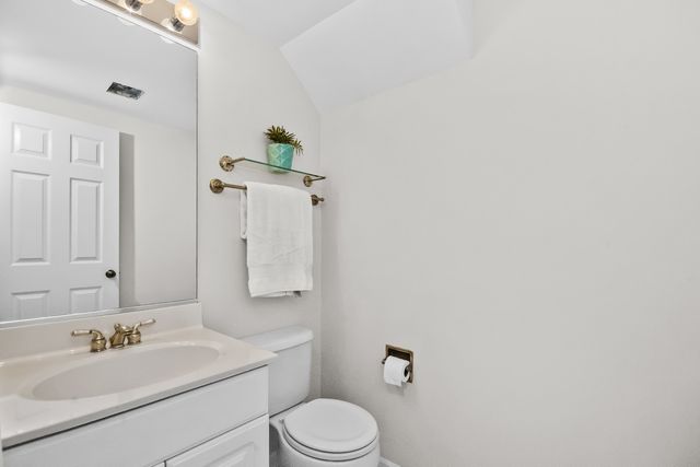 1321 Orleans Drive, Mundelein, IL 60060