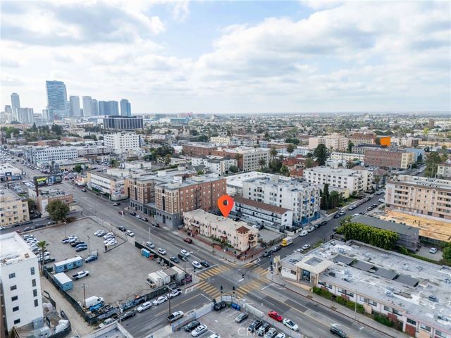 2214 W 8th, Los Angeles, CA 90057