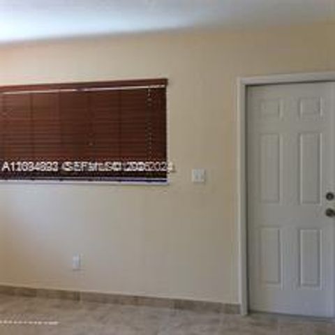 1324 NE 127th Street 09, North Miami, FL 33161