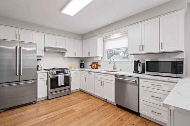 111 Hamilton St, Saugus, MA 01906