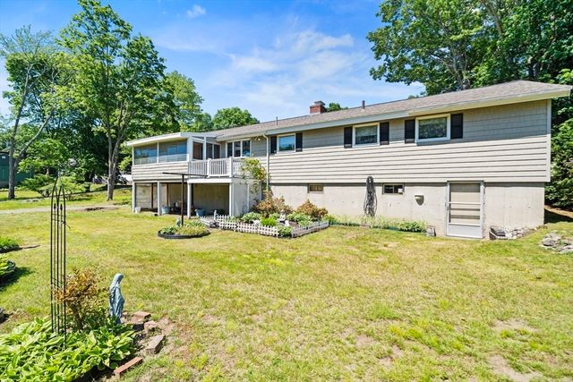111 Hamilton St, Saugus, MA 01906