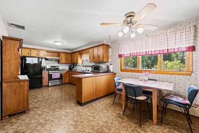 111 Hamilton St, Saugus, MA 01906
