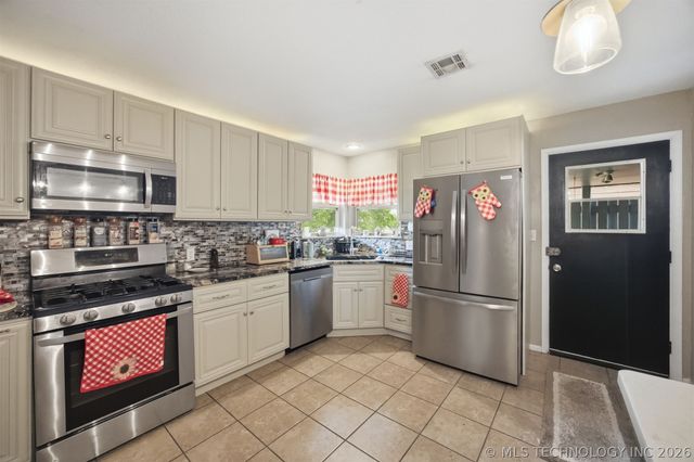 1344 S 13th, Mcalester, OK 74501