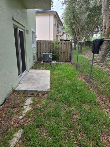 2630 NE 3rd Dr 101, Homestead, FL 33033