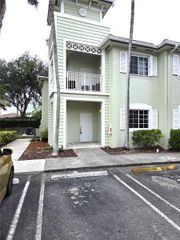 2630 NE 3rd Dr 101, Homestead, FL 33033