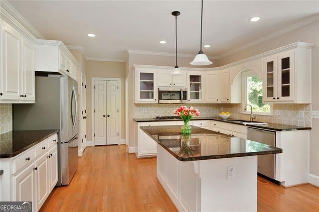 13875 Belleterre Drive, Alpharetta, GA 30004