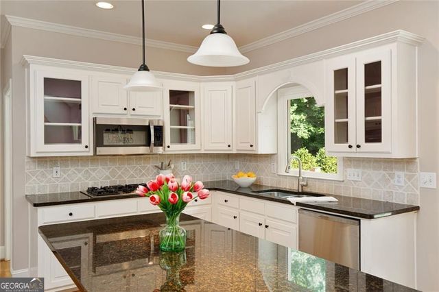 13875 Belleterre Drive, Alpharetta, GA 30004