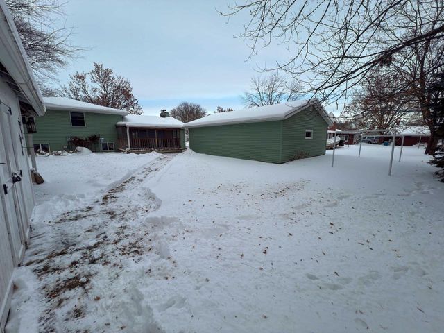 804 Forest AVENUE, Fond Du Lac, WI 54935