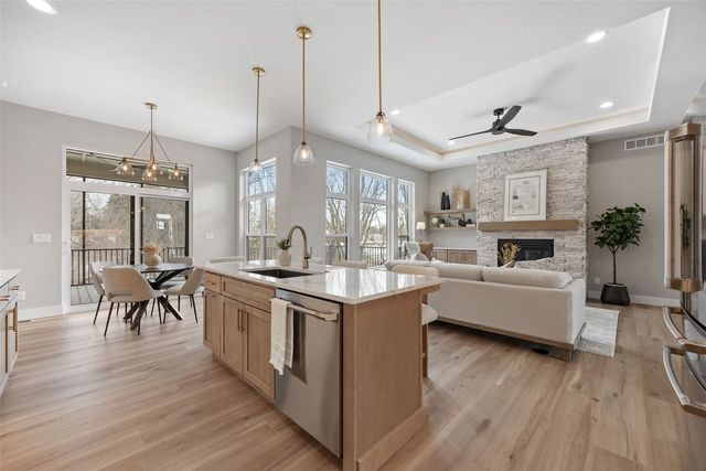 170 Pleasant Hill Drive NW, Swisher, IA 52338