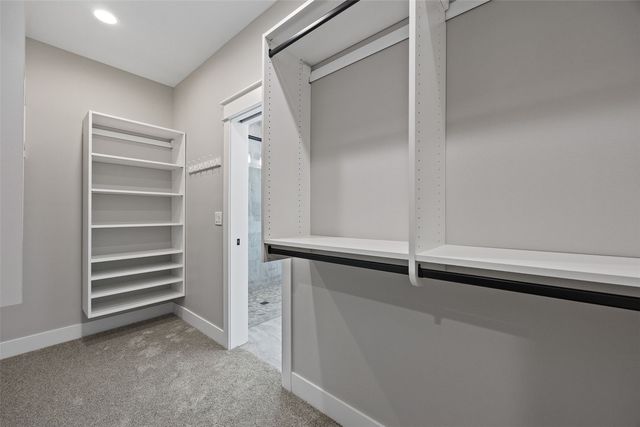 170 Pleasant Hill Drive NW, Swisher, IA 52338