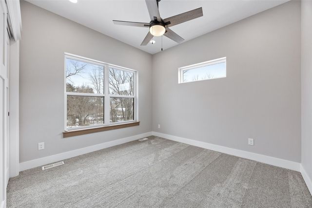 170 Pleasant Hill Drive NW, Swisher, IA 52338