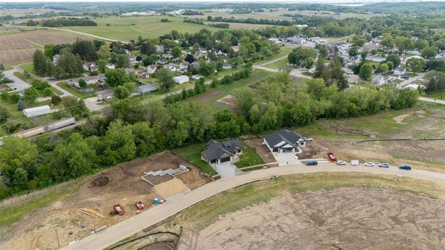 170 Pleasant Hill Drive NW, Swisher, IA 52338