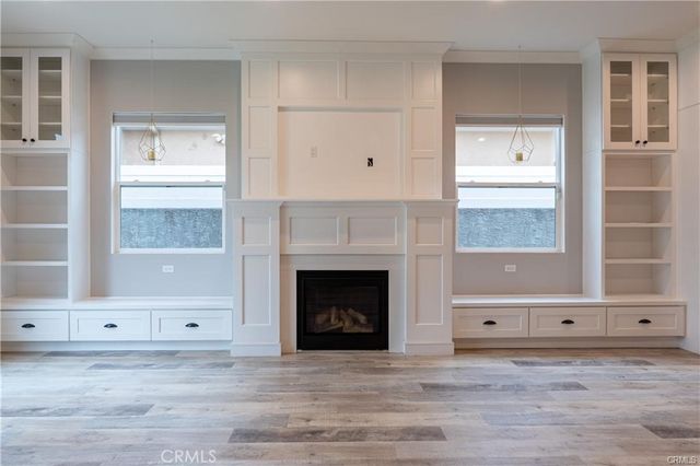 6940 Peach Avenue, Van Nuys, CA 91406