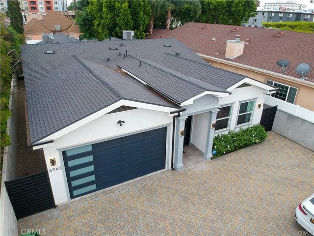 6940 Peach Avenue, Van Nuys, CA 91406