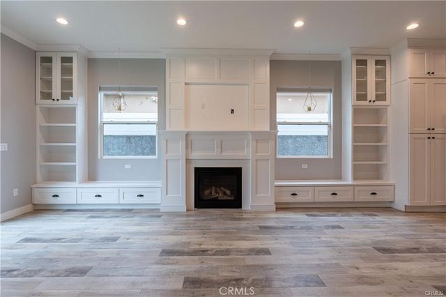 6940 Peach Avenue, Van Nuys, CA 91406