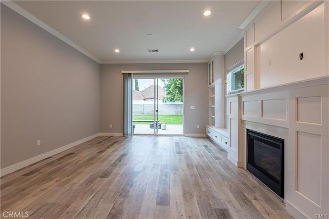 6940 Peach Avenue, Van Nuys, CA 91406