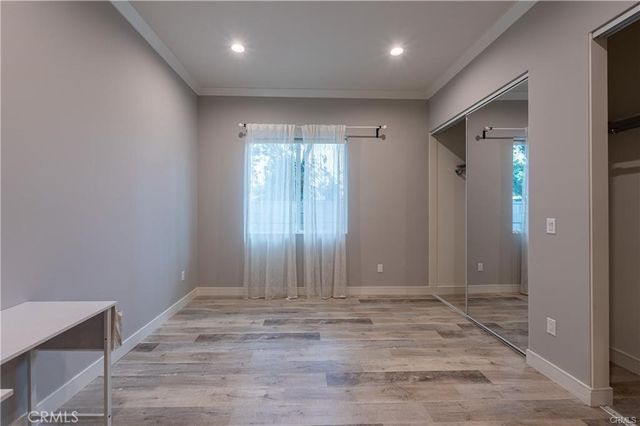 6940 Peach Avenue, Van Nuys, CA 91406