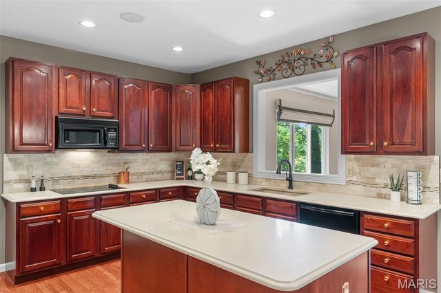 991 Sheffield Forest Court, Wildwood, MO 63021