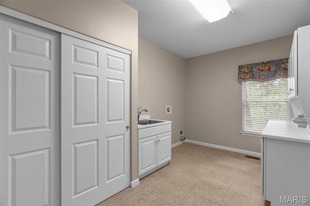 991 Sheffield Forest Court, Wildwood, MO 63021