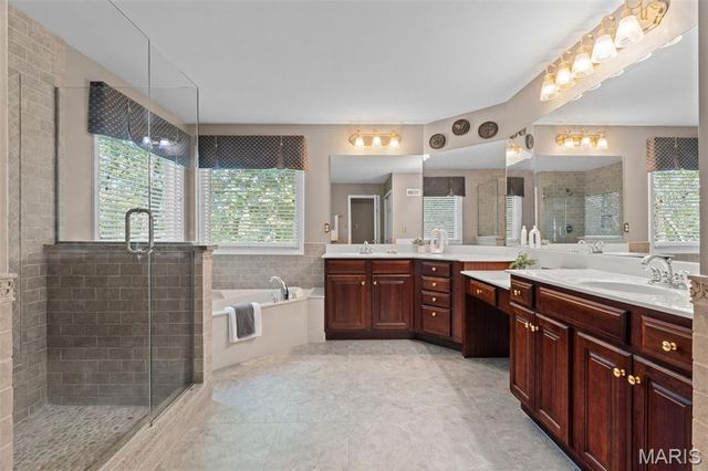 991 Sheffield Forest Court, Wildwood, MO 63021