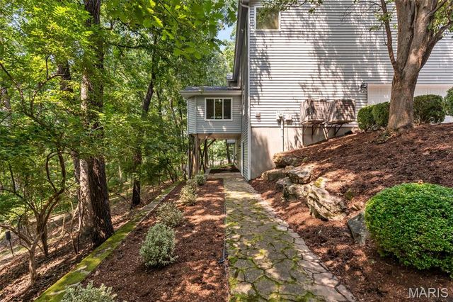 991 Sheffield Forest Court, Wildwood, MO 63021