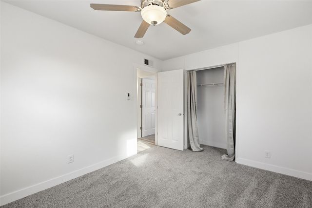 3740 F Avenue NE, Cedar Rapids, IA 52402