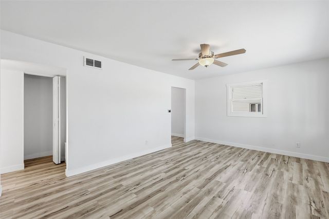 3740 F Avenue NE, Cedar Rapids, IA 52402